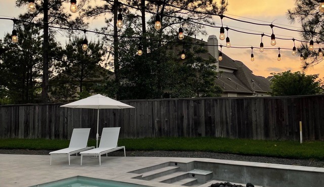 AMAZING 4 BR home w NEW pool & sunken fire pit!