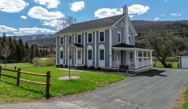 Amazing 4 BR Villa on Windham