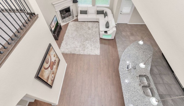 Amazing 4Bedroom in Katy - W/ Large Backyard & Pool