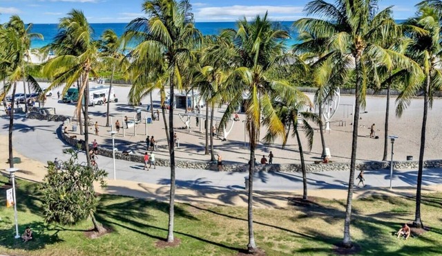 Amazing 4BR direct oceanfront PH by YouRent!