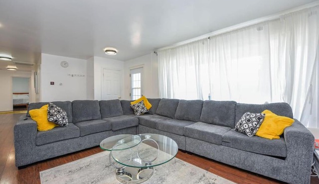 Amazing 4BR Villa with Heated Salt Water Pool