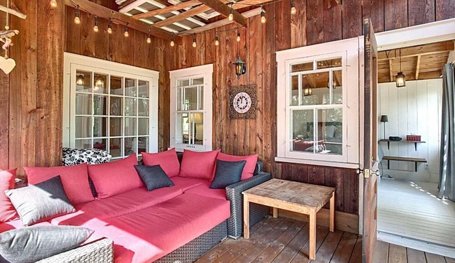Amazing 5 bedroom cottage in beautiful North Hatley