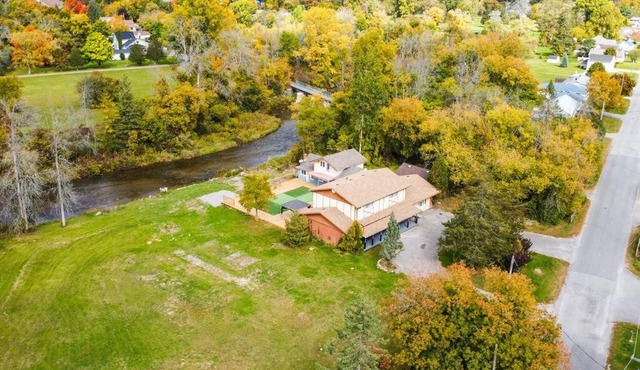 Amazing 5 bedroom, close to Batawa Ski hill