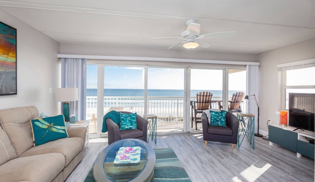 AMAZING 5-STAR TOP-floor Beachdrifter Oceanfront w wrap balcony 2/2 w elevator