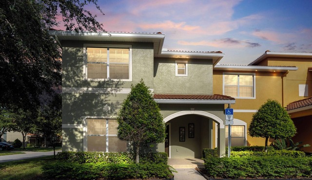 Amazing 5BD and 4BH 6 miles from Disney