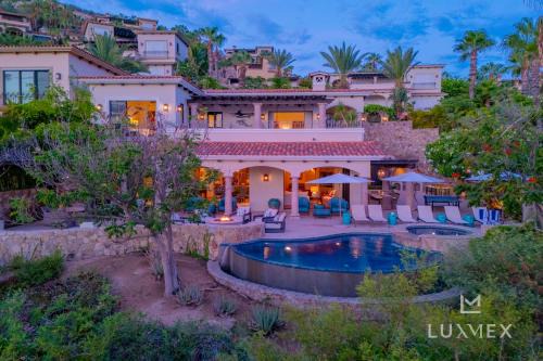 Amazing 5bd Villa Del Mar Villa with Full Staff and Steps from the Beach