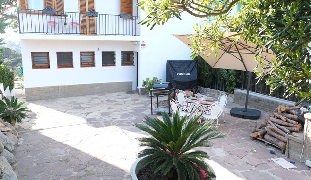 Amazing and Spacious house in Cala Canyelles.