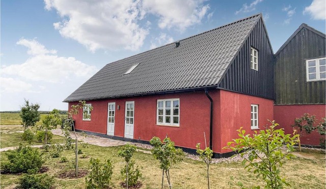 Amazing Apartment In Østermarie