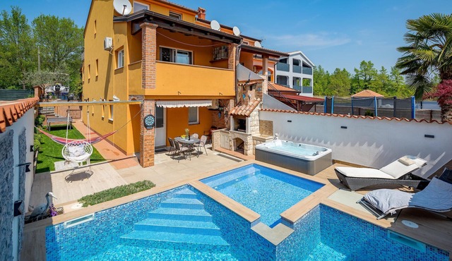 Amazing apartment in Baderna