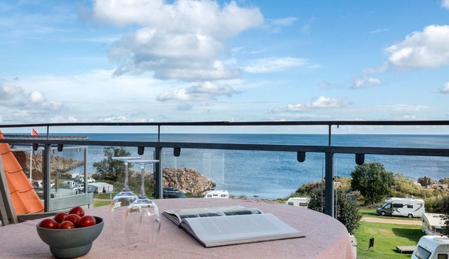 Amazing apartment in Gudhjem with WiFi