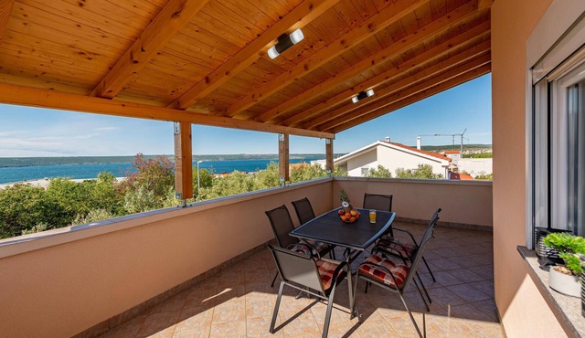 Amazing apartment in Maslenica with WiFi