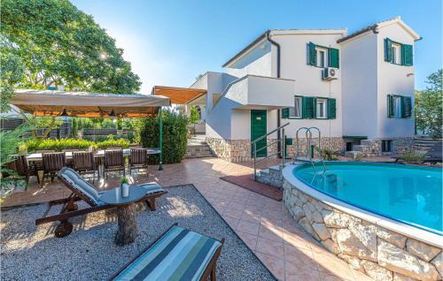 Amazing Apartment In Jadrija With Wifi
