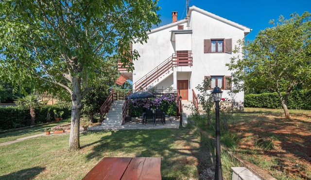 Amazing apartment in Kastelir with WiFi