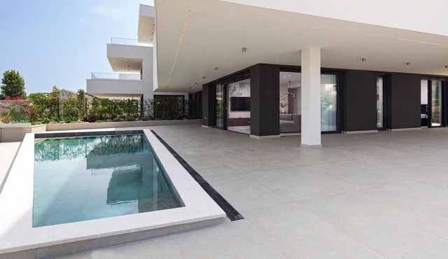 Amazing apartment in Malinska
