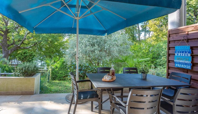 Amazing apartment in Njivice with WiFi