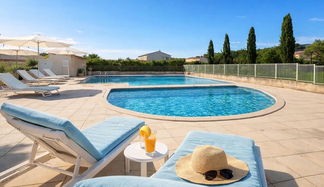 Amazing apartment in Paradou with swimming pool