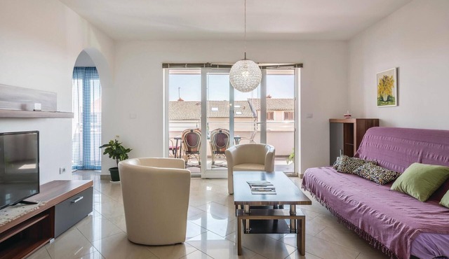 Amazing apartment in Pula with WiFi