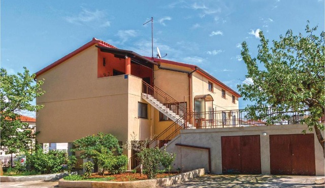 Amazing apartment in Pula with 3 Bedrooms and WiFi