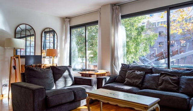 Amazing apartment next to Born and the Beach with Parking