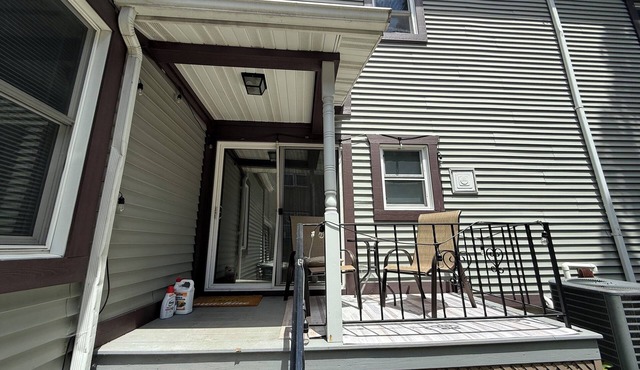 Amazing apartment with Central A/C & Washer/Dryer in Downtown Valparaiso