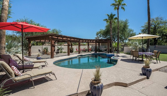 Amazing Arizona resort style OasisnREG# STR 2024 001238