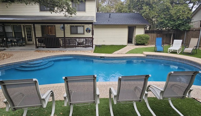 Amazing Austin Getaway with Fantastic Pool in Great Area