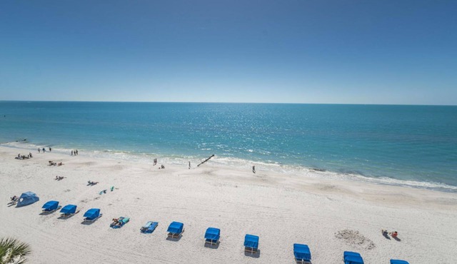Amazing Beach Front w/Gulf & Ocean Views~Las Brisas 506