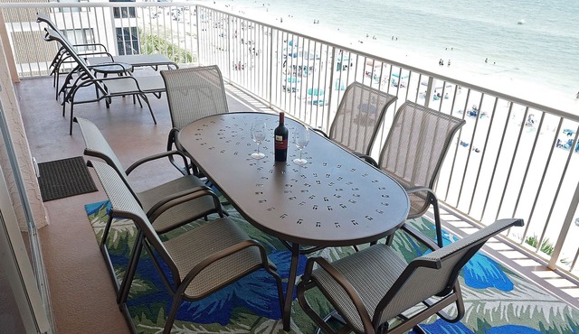 Amazing Beachfront Condo 3BR/2BA - Spectacular View