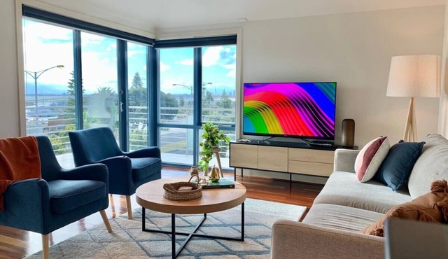 Amazing Beachfront & City Views 2 bed 2 bathroom