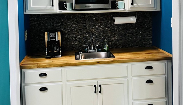 AMAZING Big Flat Lot, Sandy Beach, Parking & StarLink Internet! Lake Eufaula, AL