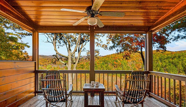 Amazing Blue Ridge Mountain Views: Hot Tub | Fire Pit | Arcade | Pet-friendly