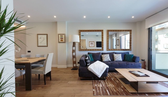 AMAZING BOUTIQUE APARTMENT. HIGH STANDARD DESIGN VERY CENTRALY LOCATED!