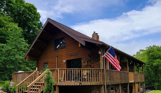 Amazing Cabin on water in the mountains w/private salted pool and hot tub!