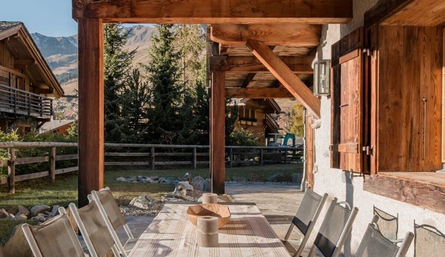 Amazing Chalet With Beautiful Jupiter Views