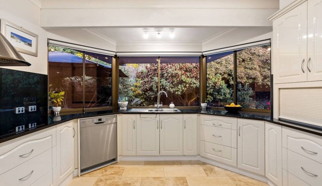 Amazing city view in Skye Hot Spa Sauna pool