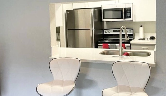 Amazing clean and peaceful 1 bedroom with great amenities