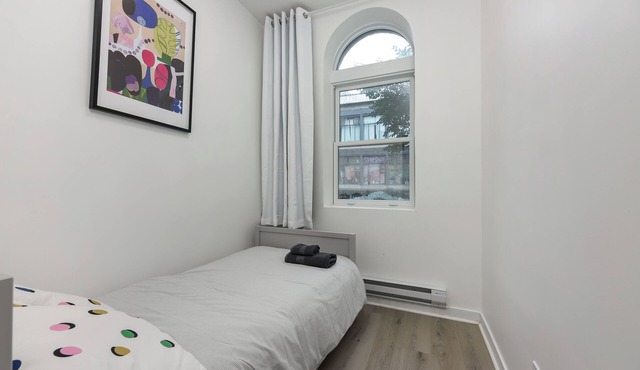 Amazing Condo in the heard of the city