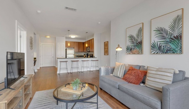 Amazing Condo in the Heart of the Gulch!