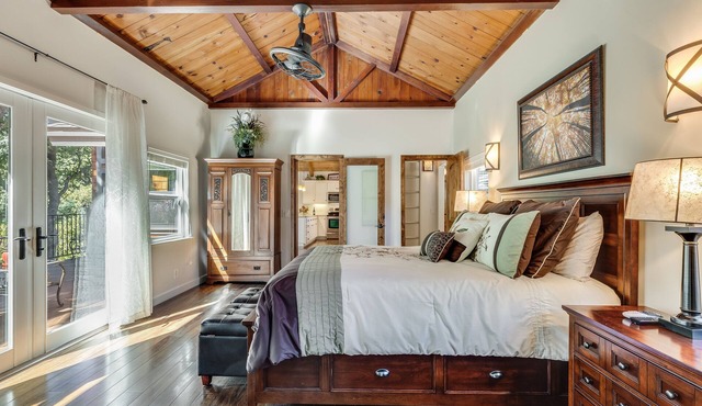 Amazing Country Setting at Cottage Creek Vineyards!