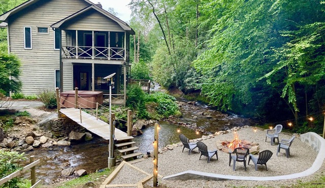 Amazing Creekside Mountain Retreat! Hot Tub, 2 Firepits & Starlink WiFi!