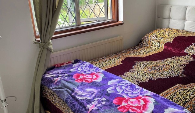 Amazing Double room & private bathroom-Bexley, London.