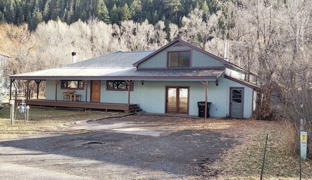 Amazing Downtown Riverfront Property in Pagosa Springs!