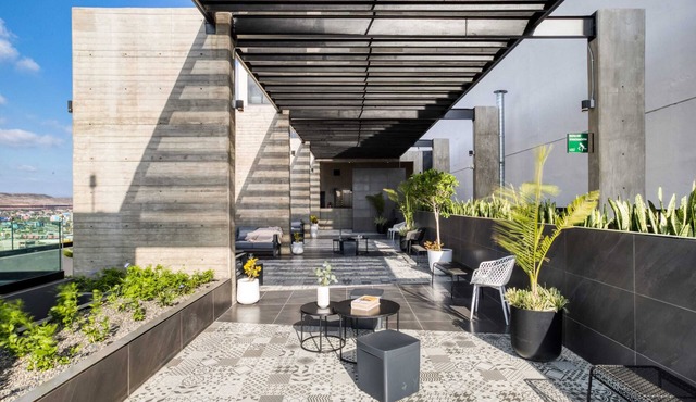 Amazing Duplex Loft in TJ's Best Location: Rooftop+Fire Pit