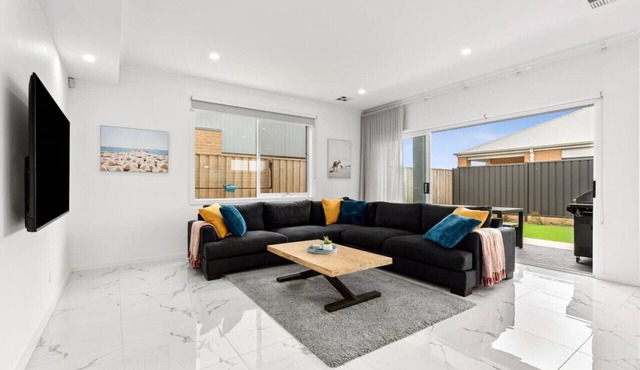 Amazing family home opposite a park & sleeps 10