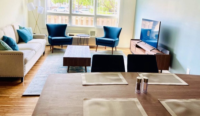 Amazing Fully-Furnished 1BR Apartment