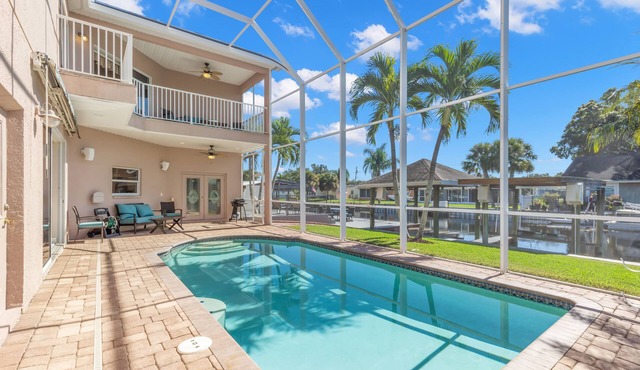 AMAZING GRAND CYPRESS ON LAKE TARPON 5 BED 3 BATH POOL HOME