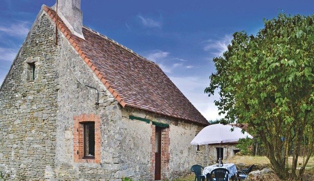 Amazing home in Saint Martin Le Mault