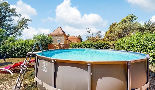 Amazing home in Saint-Privat-des-Prés