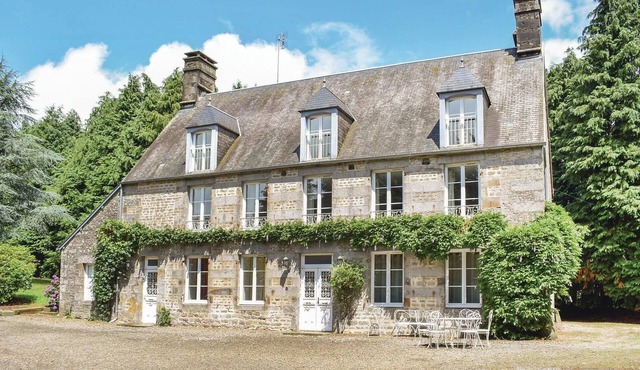 Amazing home in St Clément Rancoudray