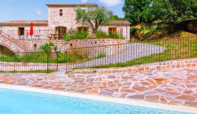 Amazing home in St Cirgues de Prades